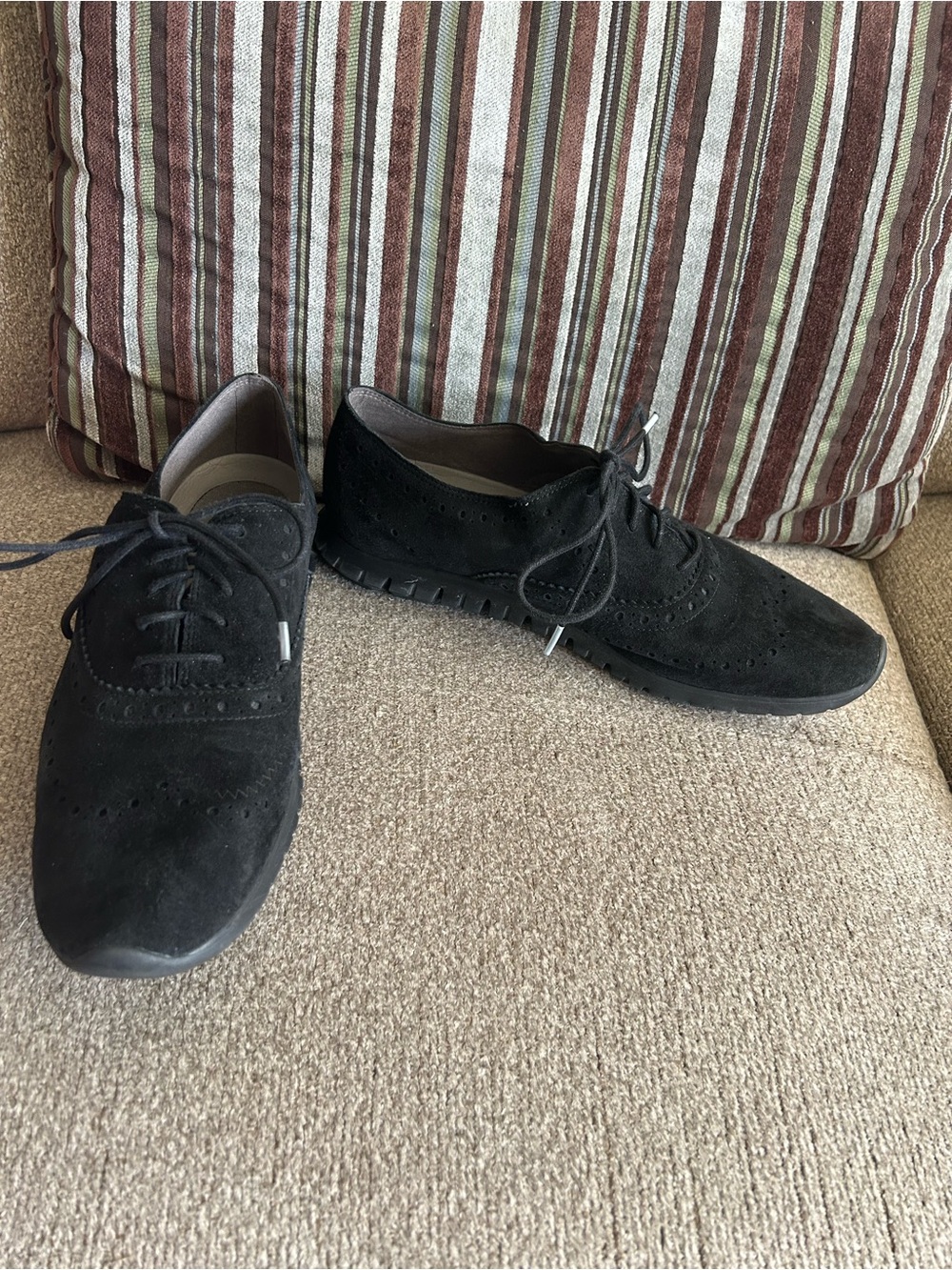 Cole Haan Women’s Zerogrand Black Suede Wingtip Oxford Shoes W06084 Size 9.5B